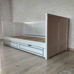 Hallan кровать в скандинавском стиле